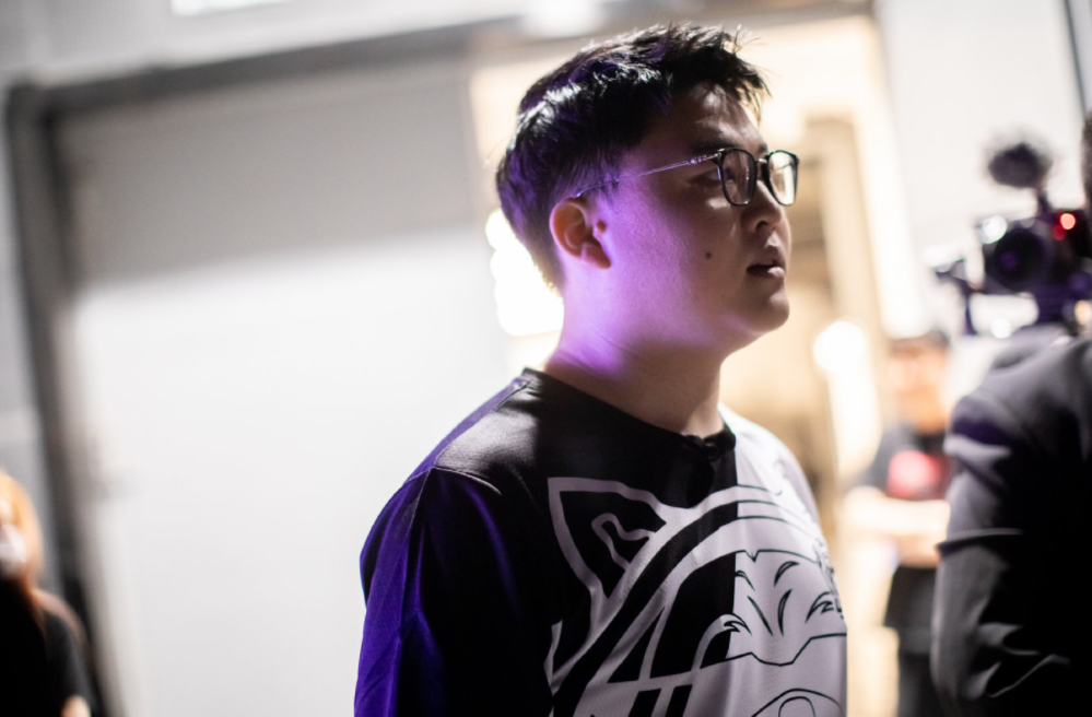 关于GEN翻盘DRX2，Uzi绝境逆转的信息