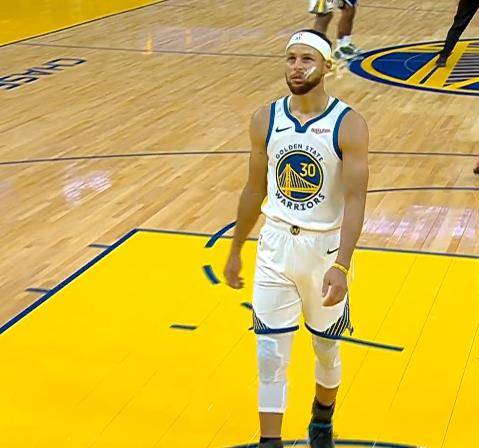 关于湖人轻取凯尔特人B队，米尔萨普三分雨点燃全场的信息