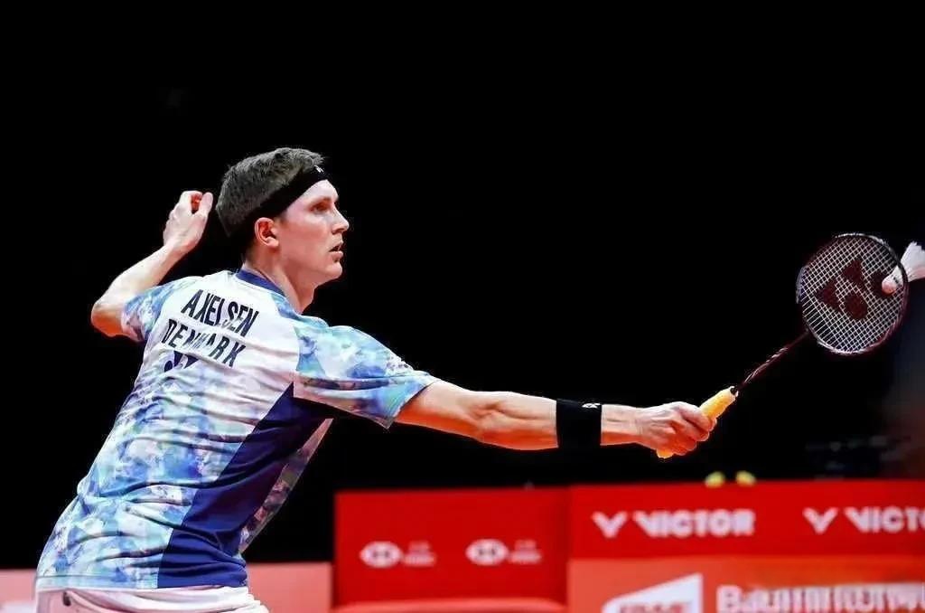 日本羽毛球队力克泰国羽毛球队，安赛龙制霸全场的简单介绍