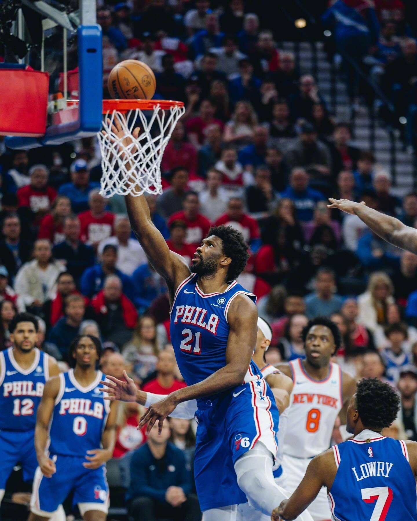 尼克斯翻盘76人，恩比德高光表现