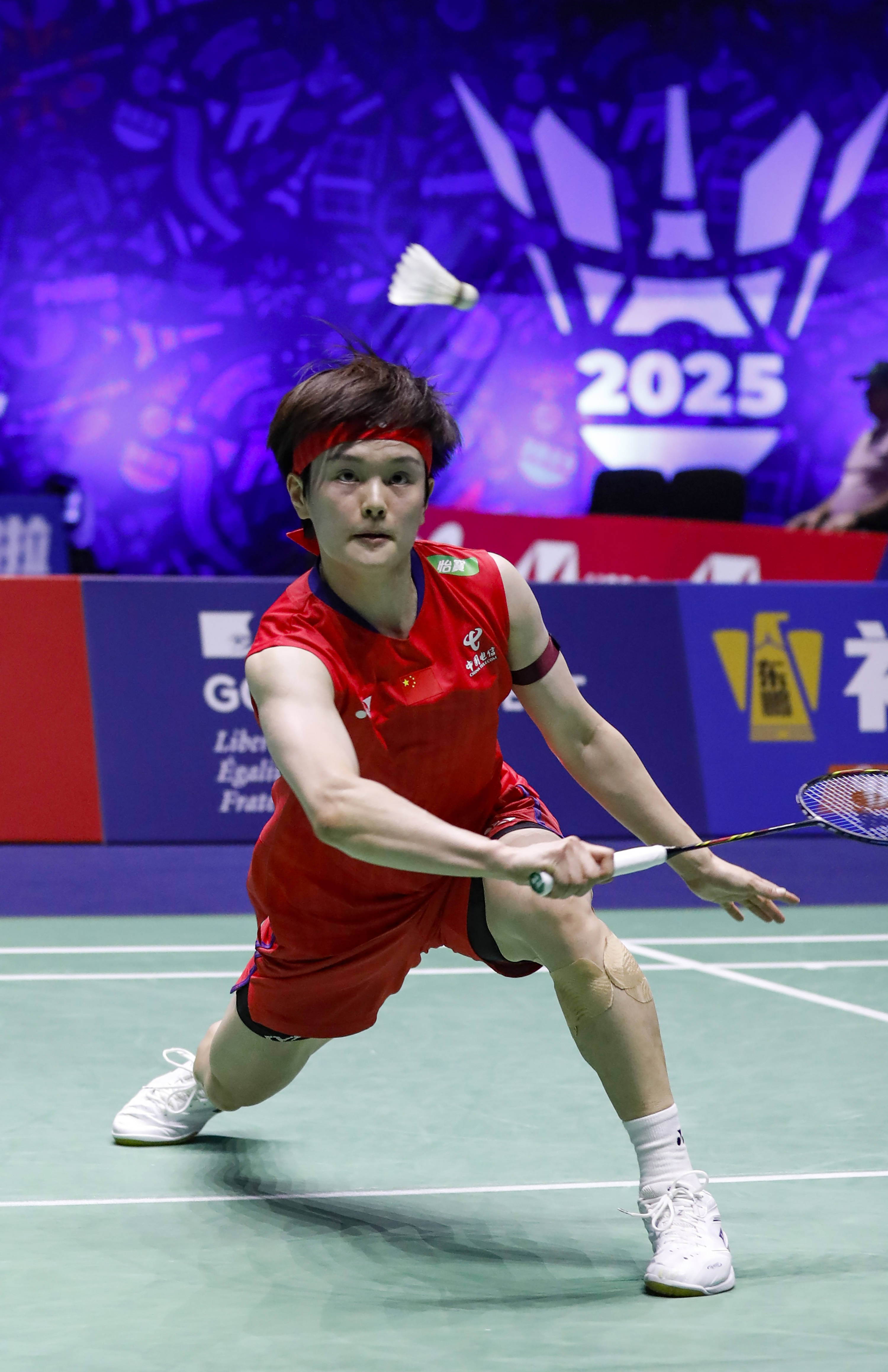 包含印尼羽毛球队逆转中国羽毛球队，辛杜关键制胜的词条