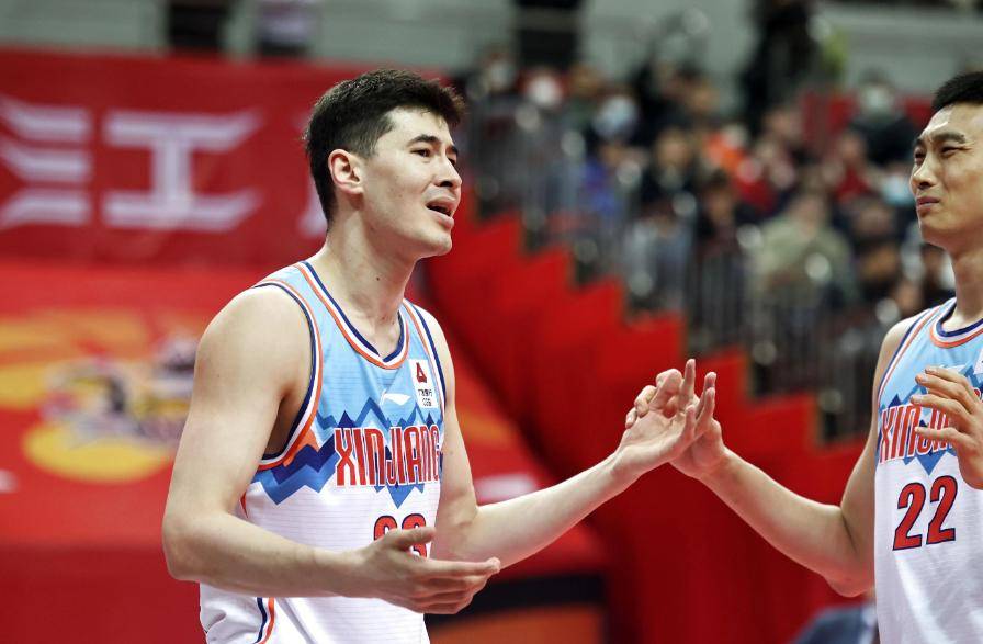 新疆男篮极具潜力，冲击冠军