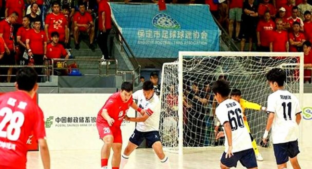 包含球员表现抢眼,为球队赢得关键胜利的词条 包含球员表现抢眼,为球队赢得关键胜利的词条