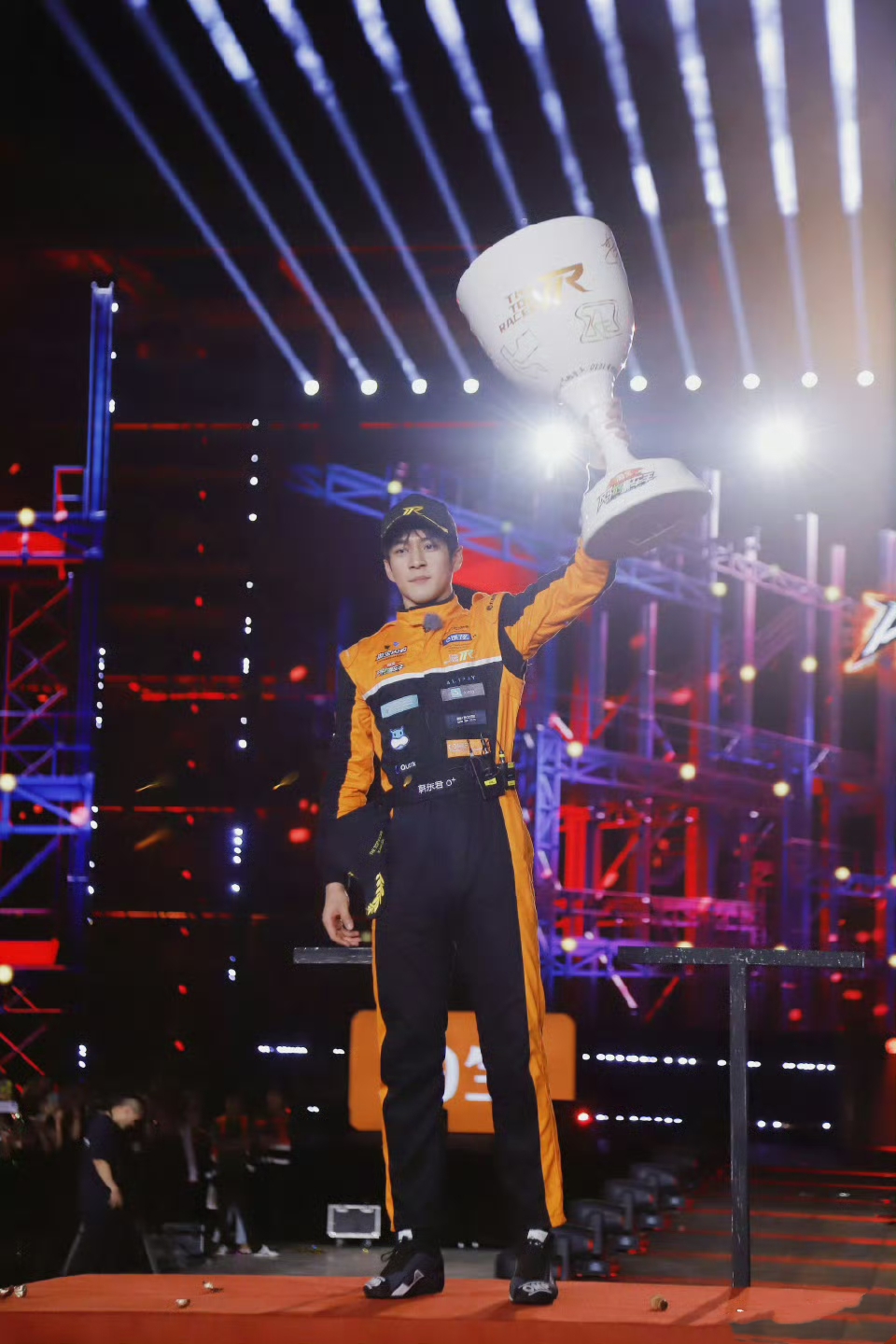 疾风之速！选手拼尽全力勇夺金牌的简单介绍