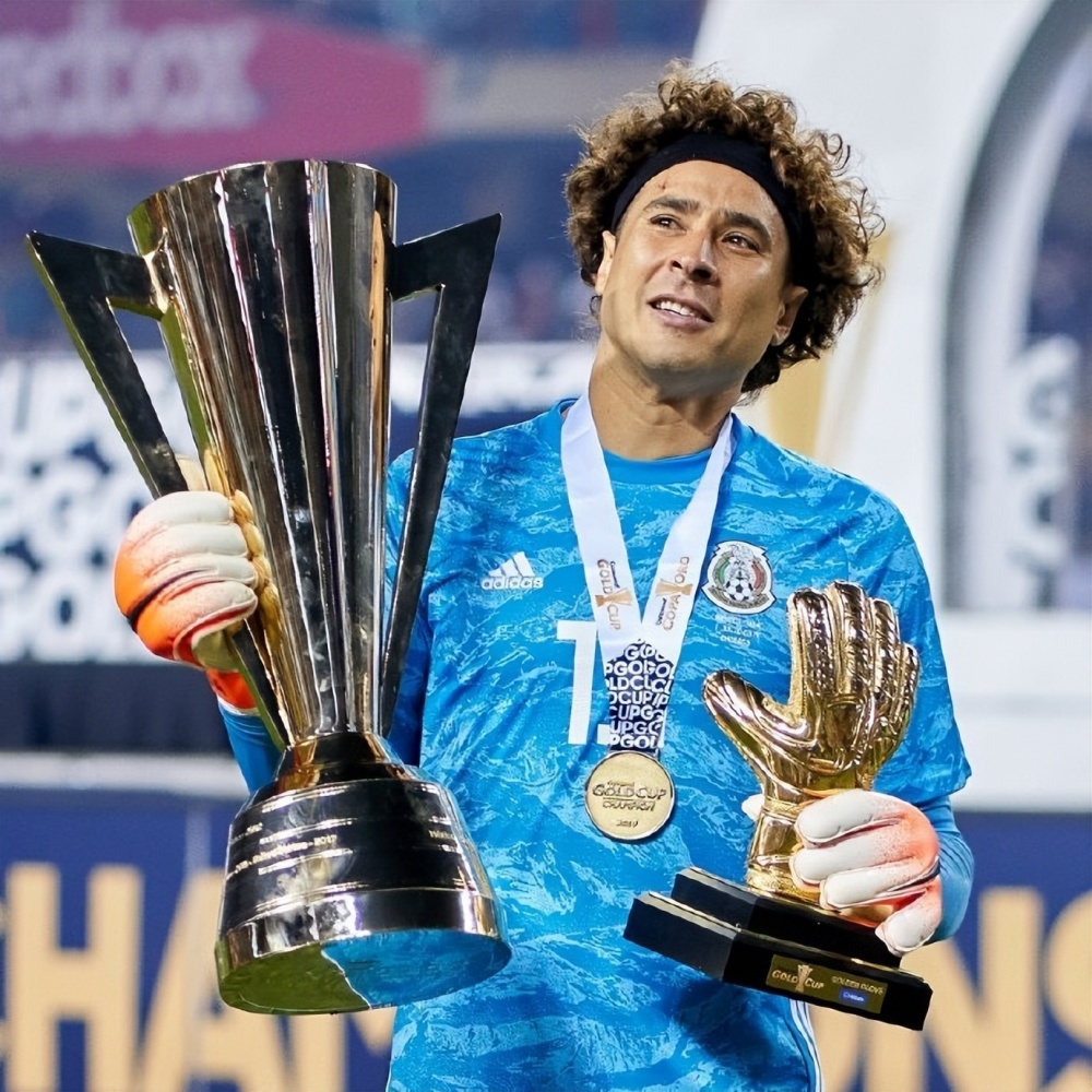 哥斯达黎加队在中北美杯中夺冠