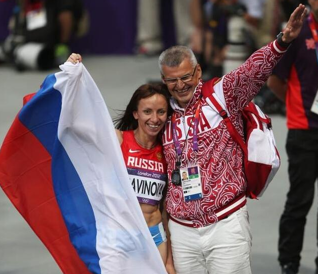 俄罗斯田径冠军再次问鼎，登顶荣耀