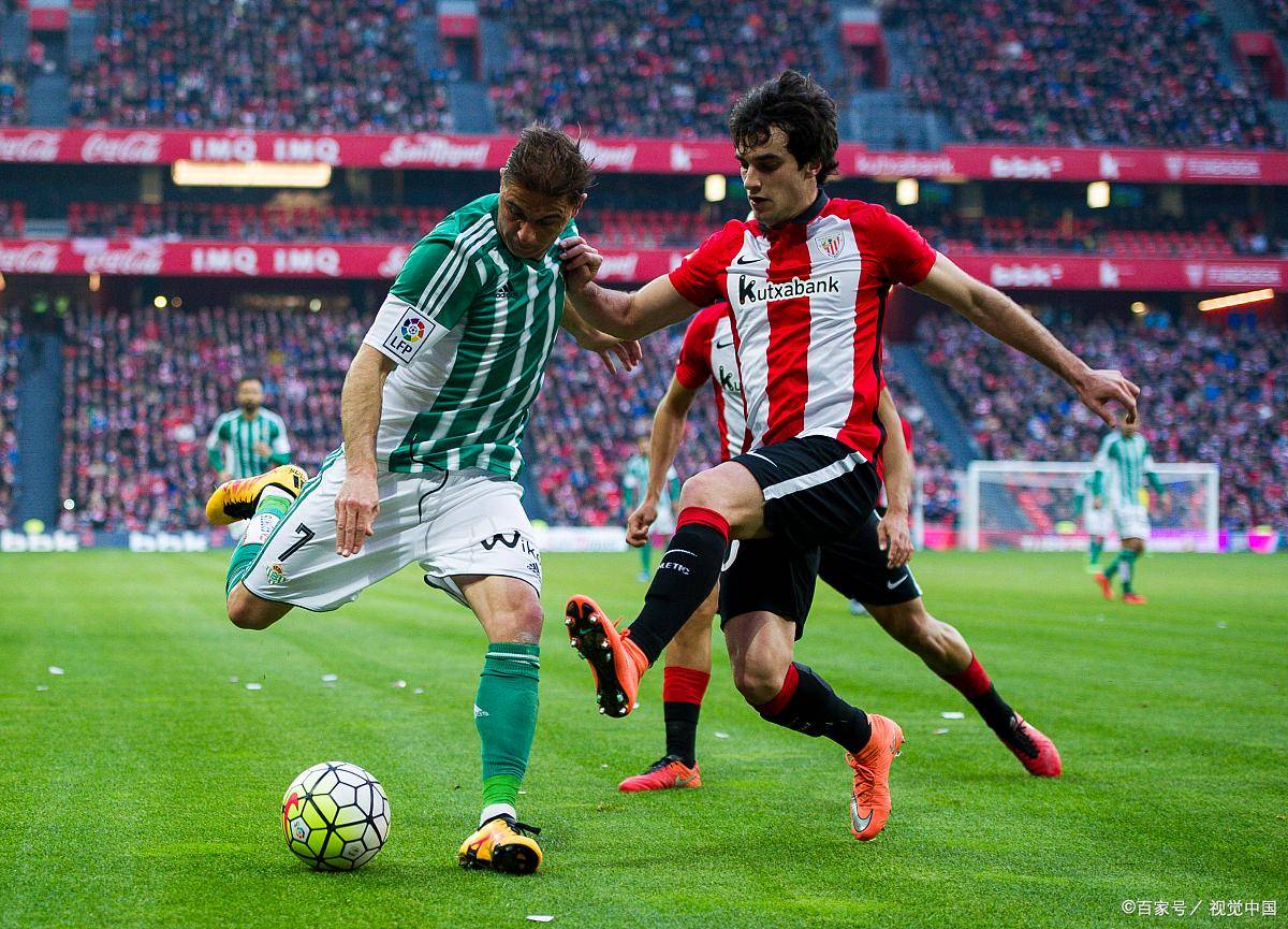 包含贝西克塔斯延续不败纪录,保持佳绩领跑联赛的词条 包含贝西克塔斯延续不败纪录,保持佳绩领跑联赛的词条