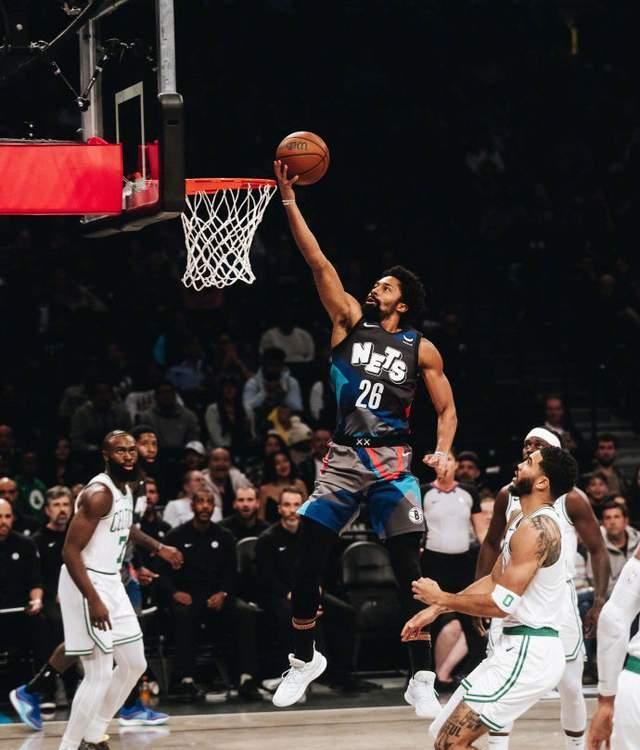 篮网B队轻取火箭，塔图姆惊艳世界的简单介绍