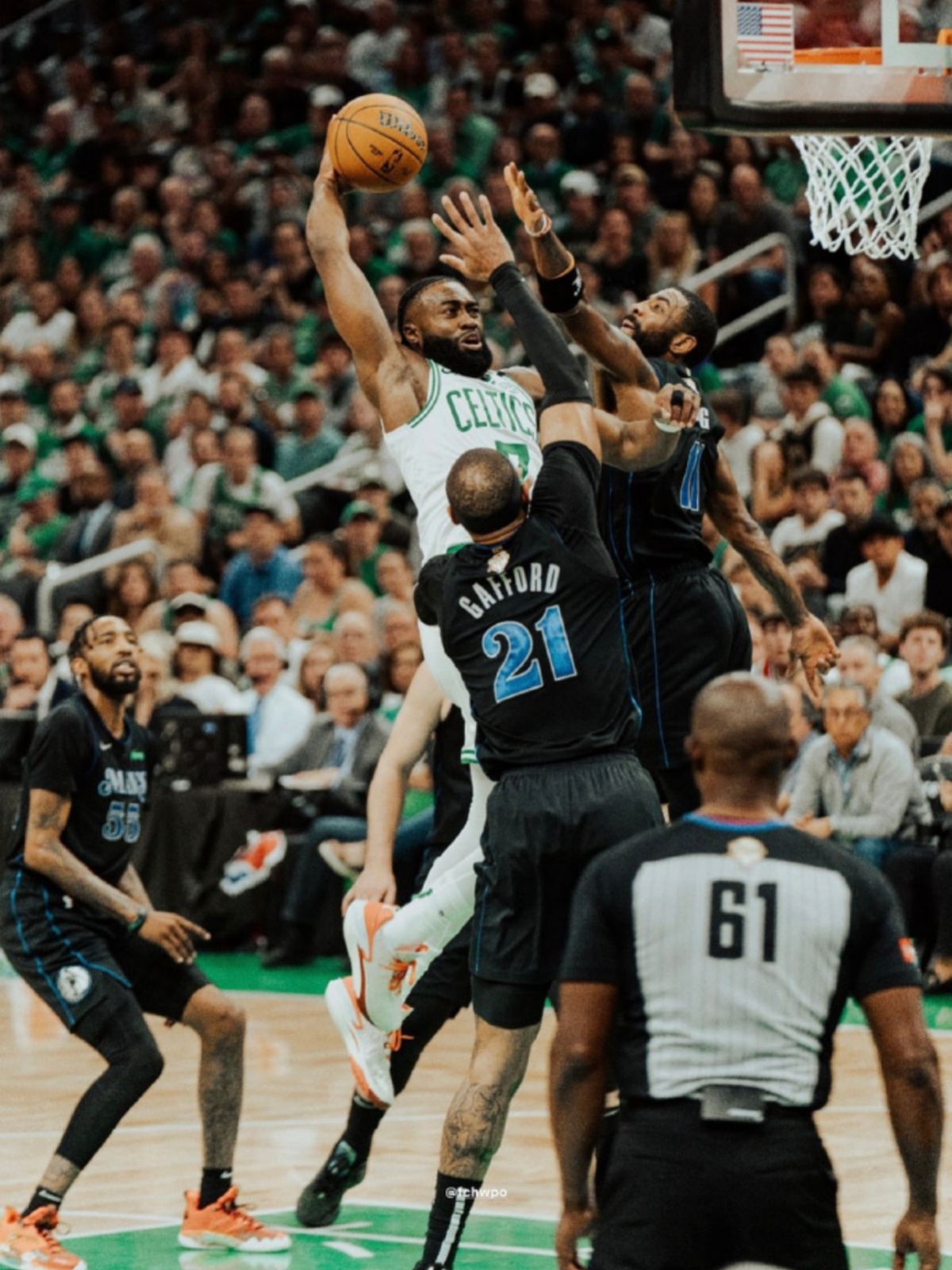 澳大利亚男篮绝杀独行侠,杰伦·布朗三分雨点燃全场的简单介绍 澳大利亚男篮绝杀独行侠,杰伦·布朗三分雨点燃全场的简单介绍