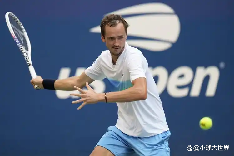 包含法国网球队逆转世界网球队，兹维列夫一己之力扛起全队的词条