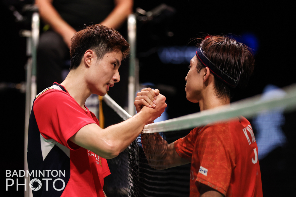 包含马来西亚队逆转丹麦队，石宇奇统治全场的词条