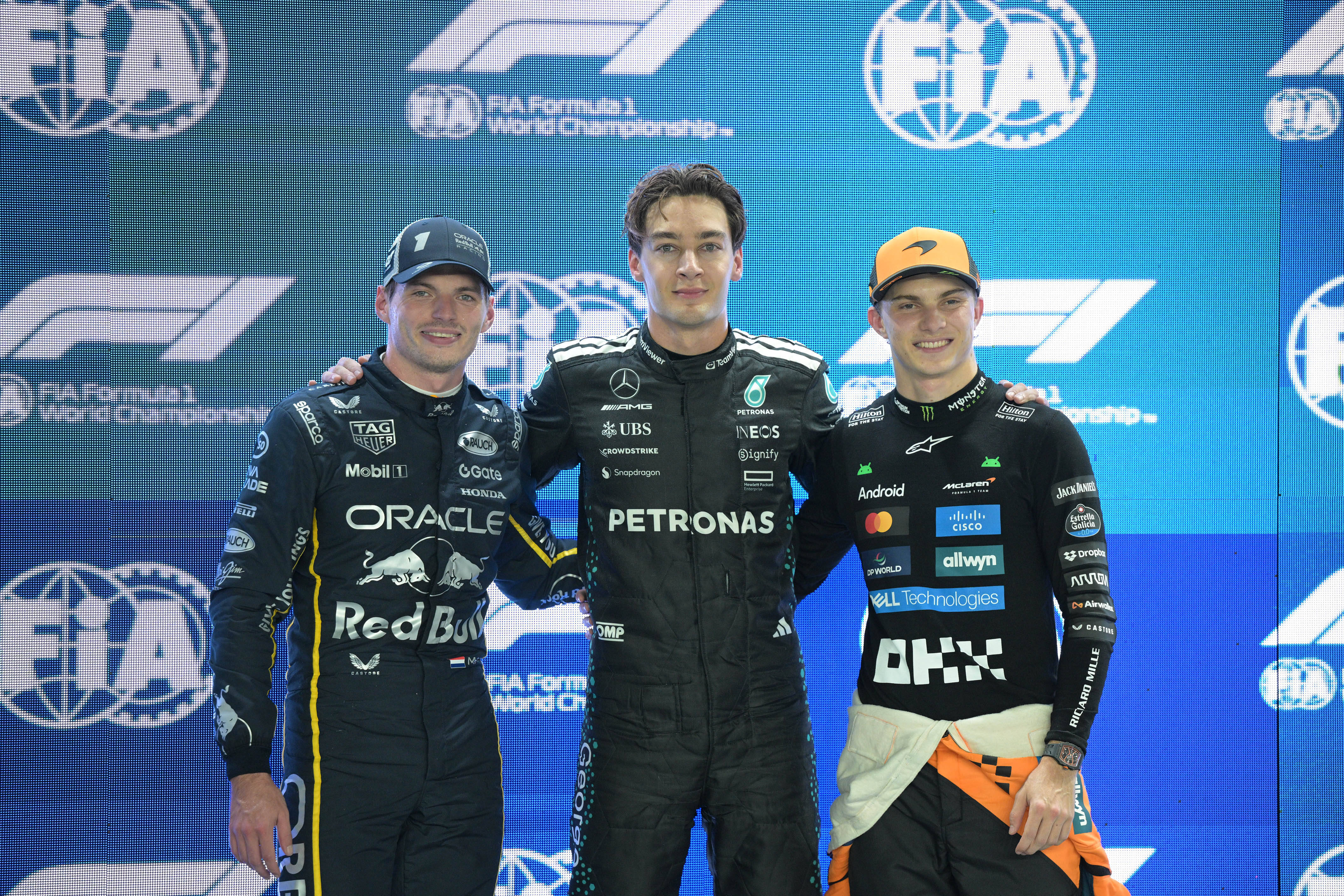 关于索伯车队碾压梅赛德斯，拉塞尔扛起全队的信息