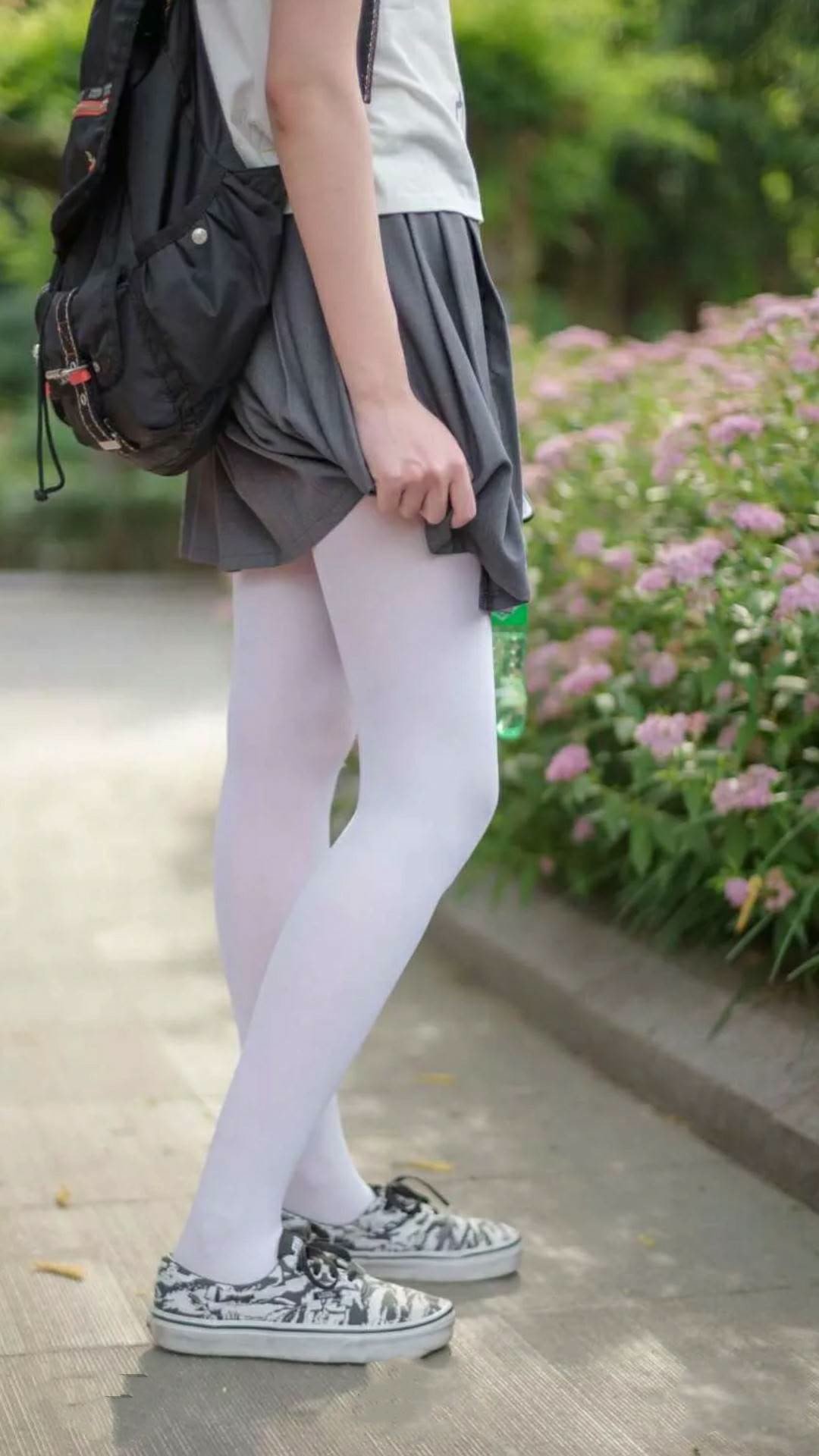 戈麦斯独舞南美风暴，秘鲁力压冰岛展露獠牙