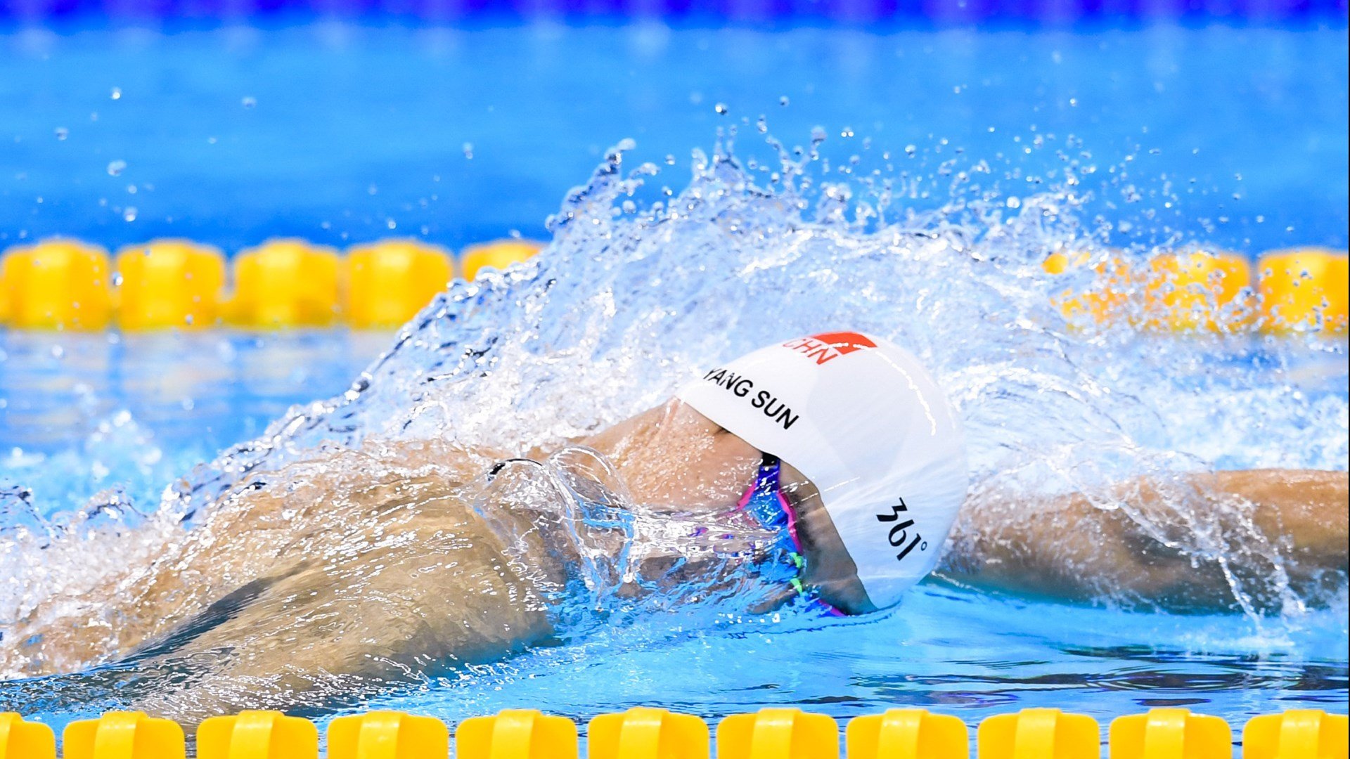 霍勒迪末节封神！湖人鏖战76人惊险突围，关键先生诞生记