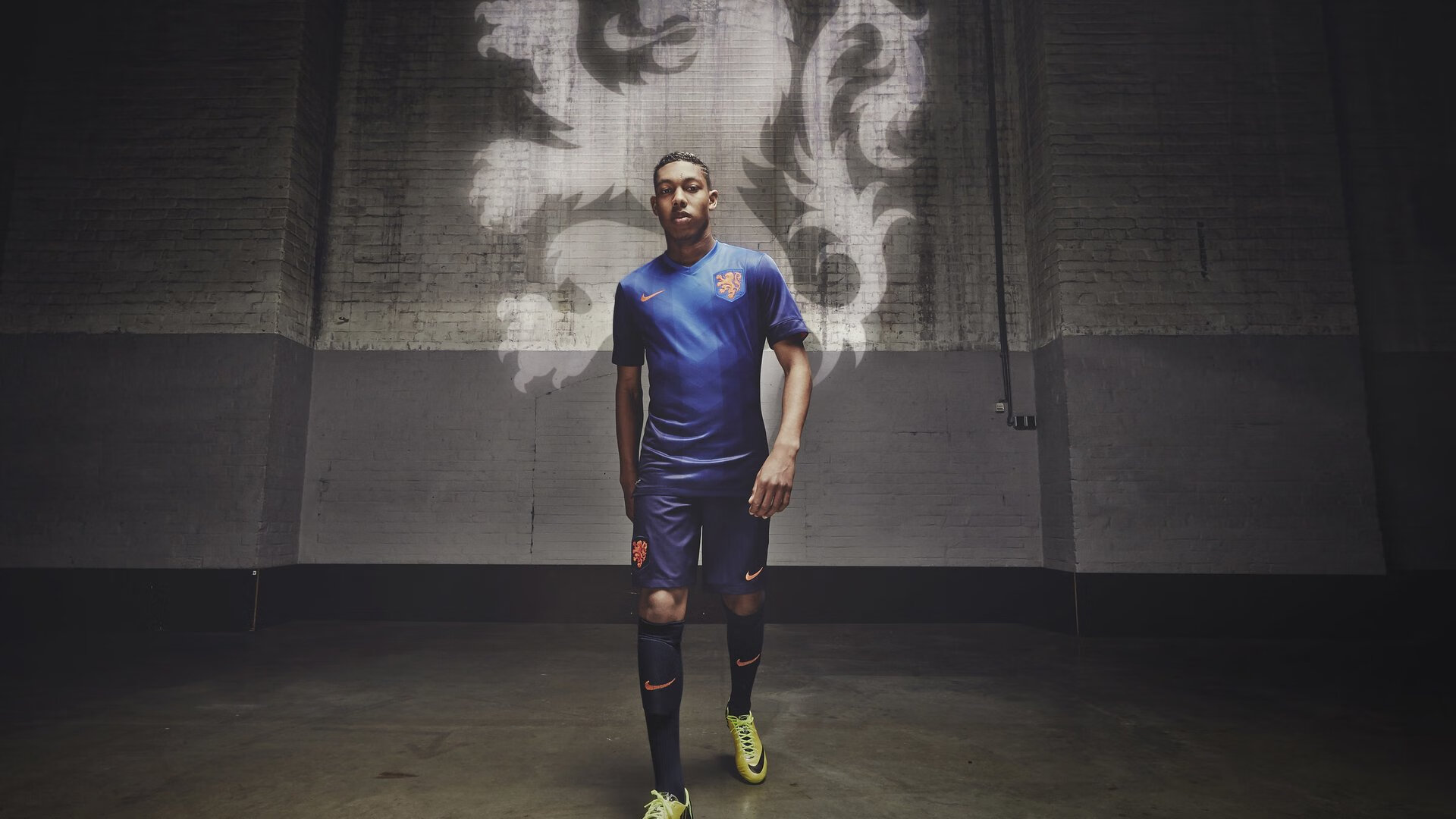 当NBA季后赛之夜遇见大场面先生，迪巴拉如何诠释关键时刻的巨星本色