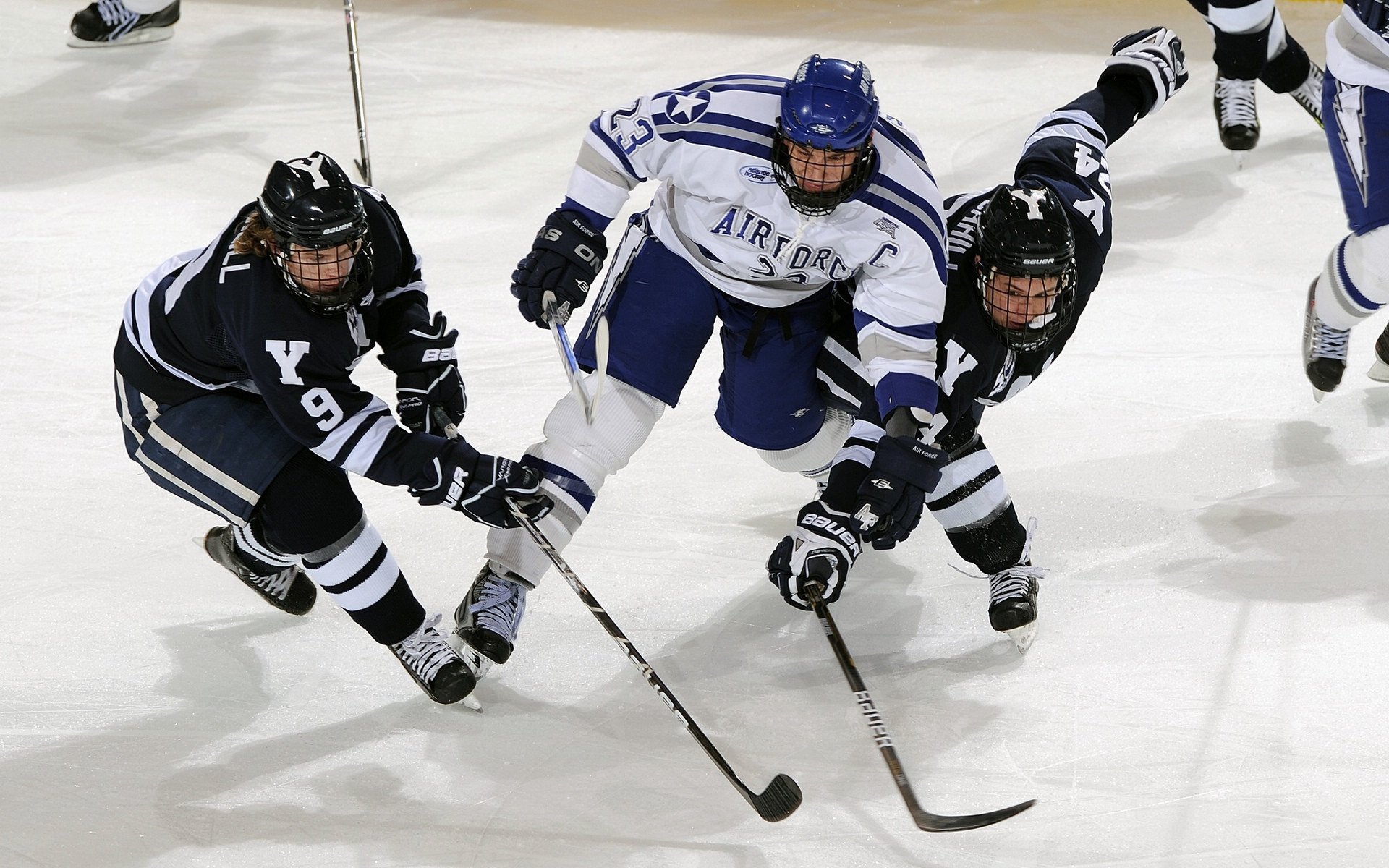 冰与火之歌，哈利伯顿冷血绝杀定乾坤，热火铁血防守粉碎湖人冠军梦