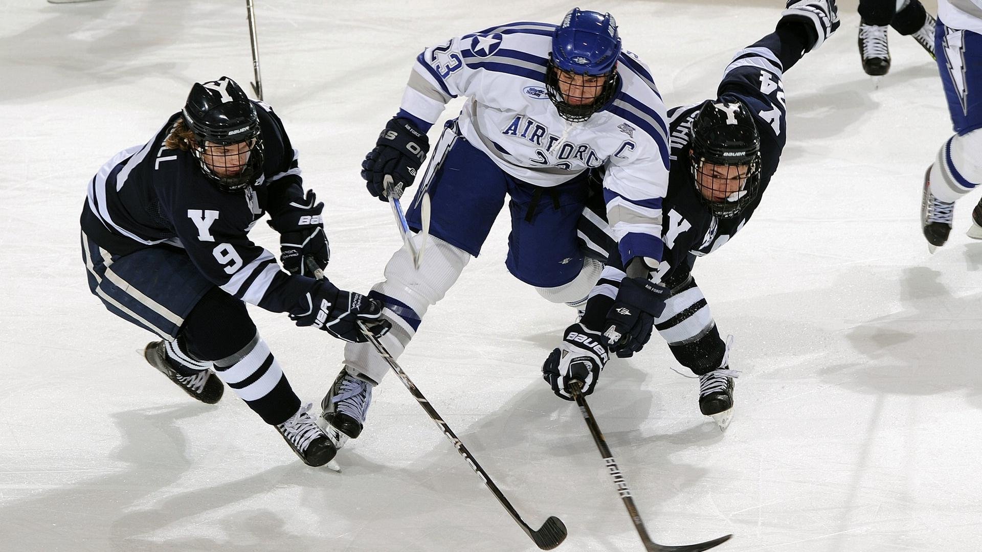 赛道与战场，F1新赛季揭幕战背后的乌克兰闪电战